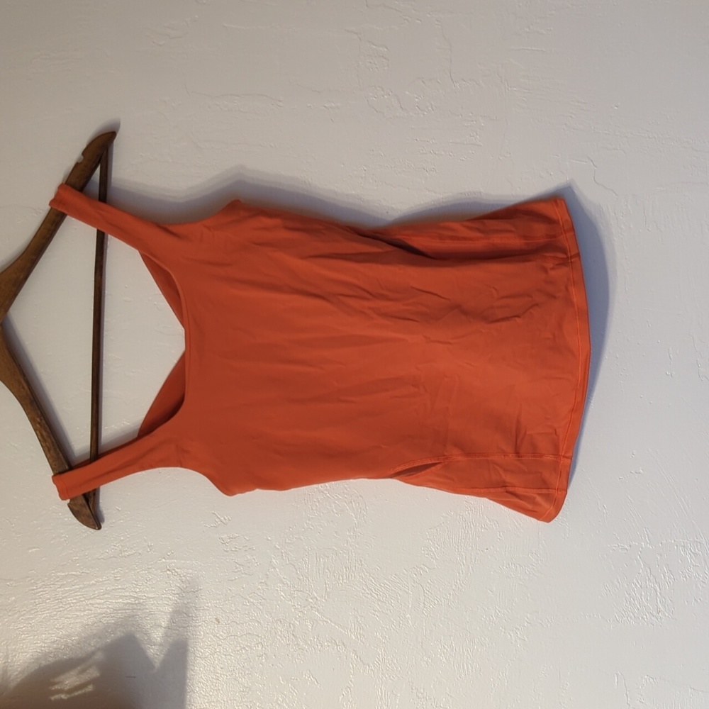 Lululemon workout tank with built in bra